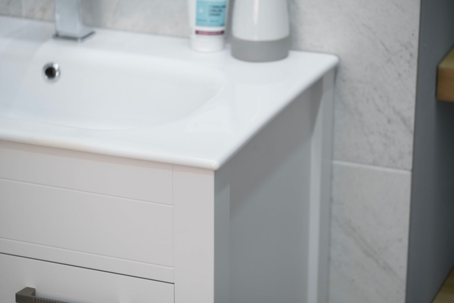 ELARA 30" WHITE VANITY WITH PORCELAIN TOP AND SINK